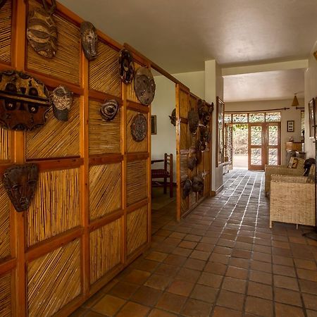 Travellers Rest Hotel Kisoro Exteriör bild