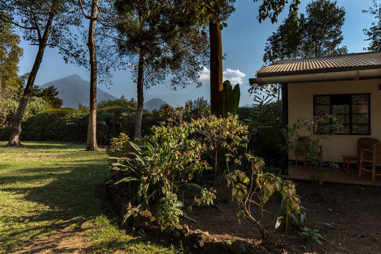 Travellers Rest Hotel Kisoro Exteriör bild