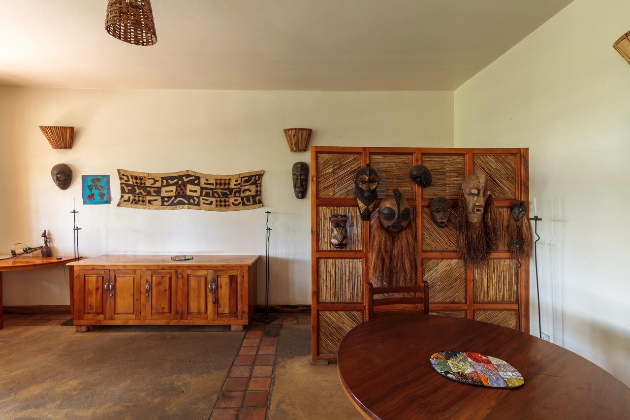 Travellers Rest Hotel Kisoro Exteriör bild